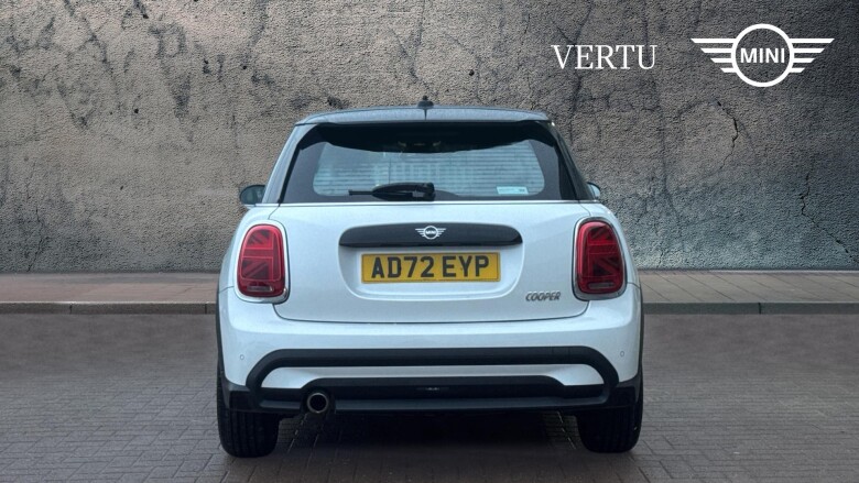 MINI Hatchback 1.5 Cooper Exclusive 5dr Auto Petrol Hatchback